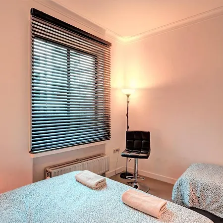 Spacious In The Heart Of Appartamento Anversa